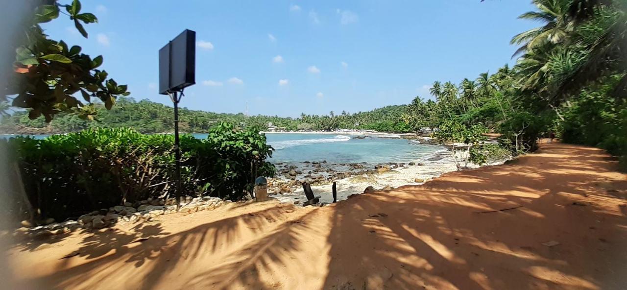 Bamboo Home Stay Hiriketiya Dikwella Esterno foto